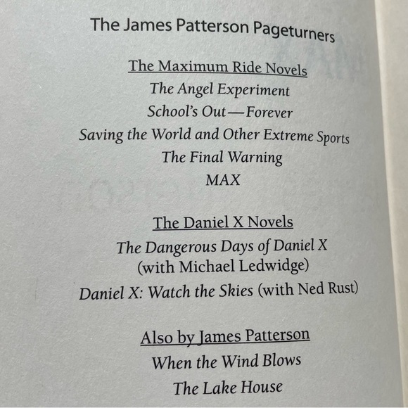 Maximum Ride Series Max by James Patterson, 2009, Hardcover LIKE NEW - Picture 7 of 7